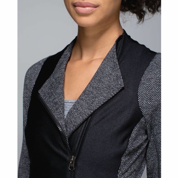 Lululemon Emerge Renewed Asymmetrical-Zip Moto Jacket in Black Herringbone - Picture 5 of 9